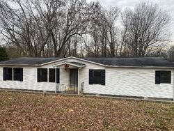  Crestview Dr, Madisonville KY