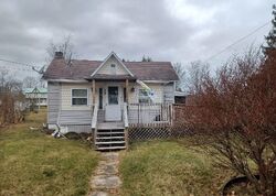  Glastonbury St, Hawk Run PA