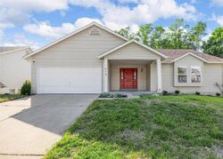 Pre-foreclosure in  RIVER MOSS DR Saint Peters, MO 63376