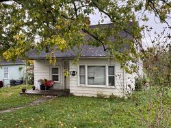 Pre-foreclosure in  LOWERY HTS Richmond, KY 40475