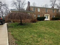 Pre-foreclosure in  SHADYWOOD DR Dayton, OH 45415