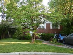 Pre-foreclosure in  HERRICK AVE Teaneck, NJ 07666
