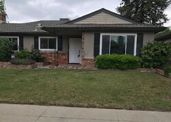 Pre-foreclosure in  N FELAND AVE Fresno, CA 93722