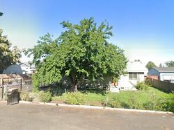 Pre-foreclosure in  ADAMS AVE Madras, OR 97741