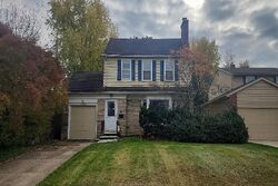 Pre-foreclosure in  COLLEGE RD Cleveland, OH 44121