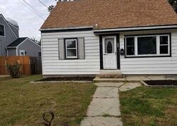 Pre-foreclosure in  SCUDDER AVE Copiague, NY 11726