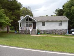 Pre-foreclosure in  ROLLING MEADOWS DR Ringgold, GA 30736