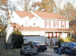 Pre-foreclosure in  Grove Point Ct Raleigh, NC 27609