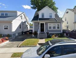  E 8th St, Clifton NJ