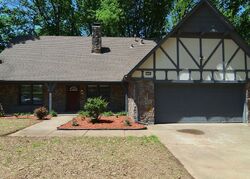 Pre-foreclosure in  S PARK AVE Broken Arrow, OK 74011