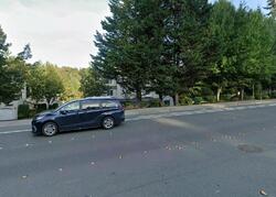 Pre-foreclosure in  132nd Ave Se  Bellevue, WA 98005