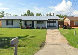 Pre-foreclosure in  E 8th St Panama City, FL 32401