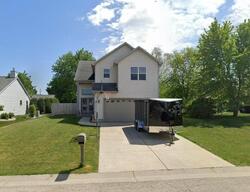Pre-foreclosure Listing in E White Manor Ct FRANKSVILLE, WI 53126
