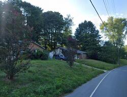 Pre-foreclosure in  Lees Creek Rd Asheville, NC 28806