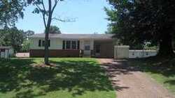  Jefferson St, Greenfield TN