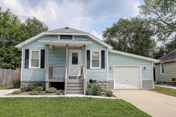 Pre-foreclosure in  17th Ave Kenosha, WI 53143