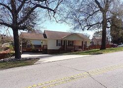  Club House Dr, Salisbury NC