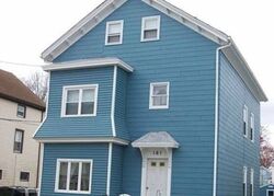 Pre-foreclosure in  MOTT ST Fall River, MA 02721