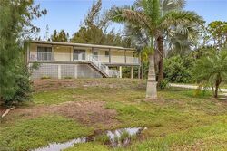  Citrus St, Saint James City FL