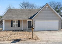 Pre-foreclosure in  King Arthur Ct Alabaster, AL 35007