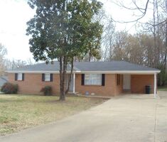  N Main St, Ripley TN