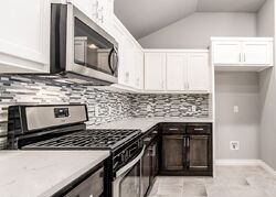Pre-foreclosure in  Midland Valley St Norman, OK 73069