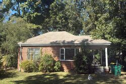 Pre-foreclosure in  Slaton St Forest Park, GA 30297