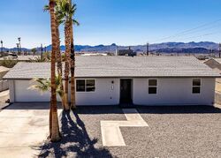 Pre-foreclosure in  Mimosa Dr Lake Havasu City, AZ 86403
