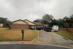 Pre-foreclosure in  Tor Ct Warner Robins, GA 31093
