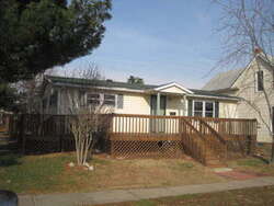 Pre-foreclosure in  W 2ND SOUTH ST Mount Olive, IL 62069