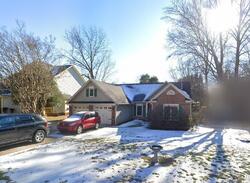 Pre-foreclosure in  Springmist Dr Charlotte, NC 28262