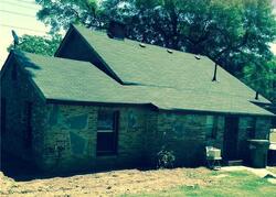 Pre-foreclosure in  W LAKE AVE NW Atlanta, GA 30318