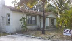 Pre-foreclosure in  OSWEGO AVE West Palm Beach, FL 33409