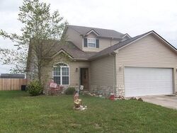 Pre-foreclosure in  WESLEY CT Richmond, KY 40475