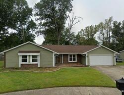 Pre-foreclosure in  Mary Lou Ct Owensboro, KY 42303