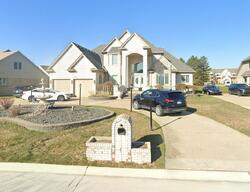  Marksway Ct, Sterling Heights MI