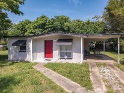 Pre-foreclosure in  Zinnia Dr Deltona, FL 32725