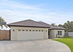 Pre-foreclosure in  Sultry Rose Ct Bakersfield, CA 93308