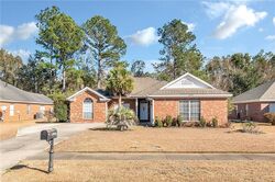 Pre-foreclosure in  NOBLEMAN DR Fairhope, AL 36532