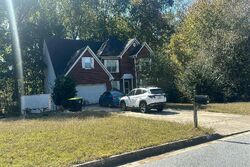 Pre-foreclosure in  Gracewood Park Dr Ellenwood, GA 30294