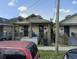 Pre-foreclosure in  Broadway St New Orleans, LA 70125