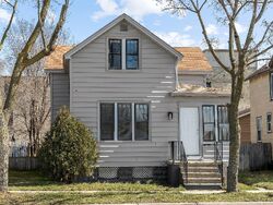  Vine St, Manistee MI