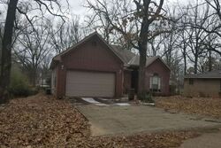 Pre-foreclosure in  BONNIE BRAE RD Little Rock, AR 72227
