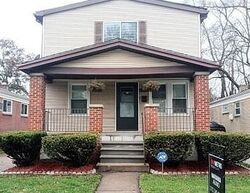 Pre-foreclosure in  Prairie St Detroit, MI 48221