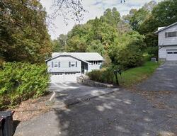 Pre-foreclosure in  Evergreen Rd Cortlandt Manor, NY 10567