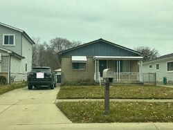 Pre-foreclosure in  Elmira St Clinton Township, MI 48035