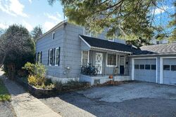 Pre-foreclosure in  Farnham St Cazenovia, NY 13035