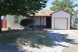 Pre-foreclosure in  49th St Sacramento, CA 95820