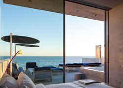 Pre-foreclosure in  Malibu Rd Malibu, CA 90265