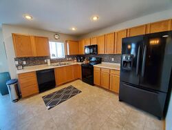  Nw 50th St, Johnston IA